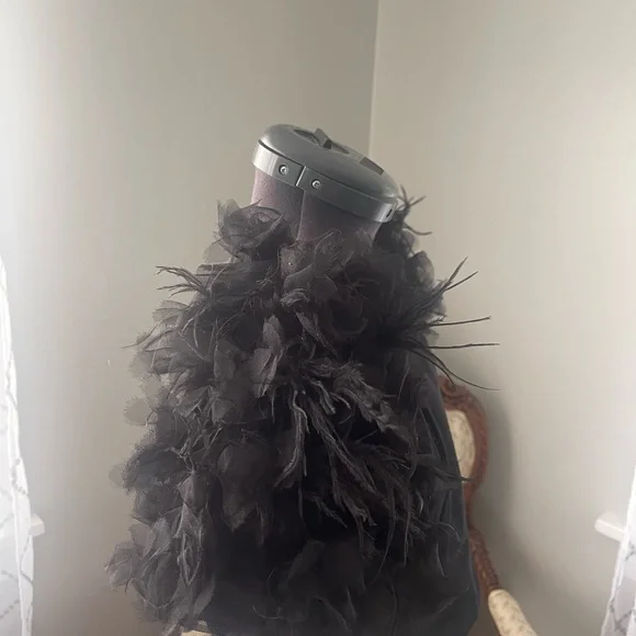 BCBG cropped dressy jacket with feathered sleeves - Picture 3 of 8